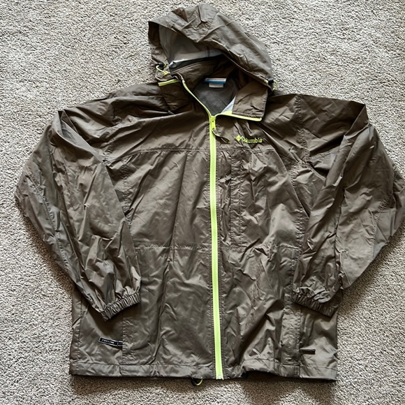 Columbia Other - Columbia packable jacket